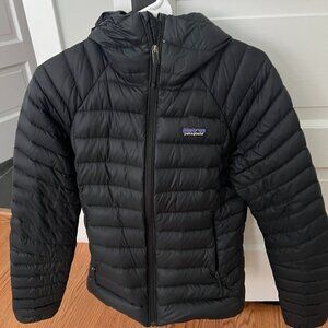 Patagonia puffer with hood, black,  size small